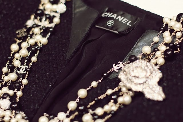 Цветочные мотивы украшений Chanel